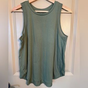 Hunter green workout tank top